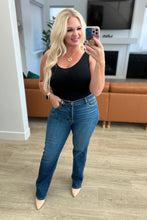Load image into Gallery viewer, Pippa High Rise Button Fly Dad Straight Judy Blue Jeans