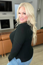 Load image into Gallery viewer, Front Seam Round Neck Sweater in Black