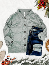 Load image into Gallery viewer, Terry Cloth Light Shacket In Sea Green