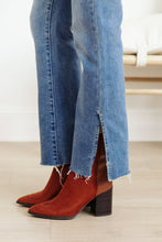 Load image into Gallery viewer, Jody Slim Flare Side Slit Risen Jeans