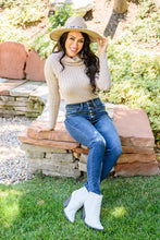 Load image into Gallery viewer, Jordie Hi-Rise Button Fly Judy Blue Cut Off Skinny