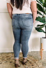 Load image into Gallery viewer, Tummy Control Skinny Fit Judy Blue Jeans In Vintage Wash