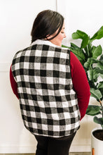 Load image into Gallery viewer, Buffalo Plaid Fleece Vest In Black &amp; White