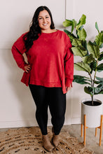 Load image into Gallery viewer, Oversized Sweatshirt Pullover With Raw Seam Detail In Red