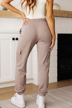 Load image into Gallery viewer, Lounge A Lot Cargo Sweatpants in Mocha