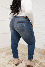 Load image into Gallery viewer, Mid-Rise Destroyed Relaxed Fit Judy Blue Jeans