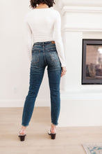 Load image into Gallery viewer, Mid-Rise Destroyed Relaxed Fit Judy Blue Jeans