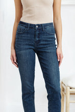 Load image into Gallery viewer, Mid-Rise Relaxed Fit Mineral Wash Judy Blue Jeans