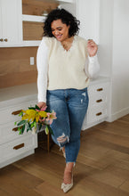 Load image into Gallery viewer, Midrise Destructed Hem Slim Fit Judy Blue Jeans