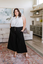 Load image into Gallery viewer, Modern Classic Wide Leg Crop Pants in Black