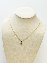 Load image into Gallery viewer, PREORDER: Simple Clover Pendant Necklace