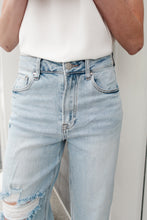 Load image into Gallery viewer, New Me Distressed Risen Jeans
