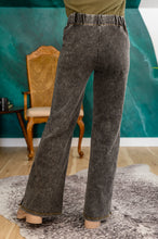 Load image into Gallery viewer, Park City Button Flare Jeans in Black