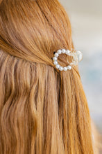 Load image into Gallery viewer, Round Pearl Claw Clip