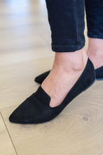 Load image into Gallery viewer, So Classic Suede Flats In Black