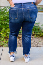 Load image into Gallery viewer, Stacie Midrise Destroyed Slim Fit Judy Blue Jeans