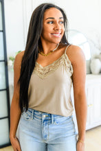 Load image into Gallery viewer, Sweet Fling Lace Top In Mocha