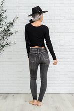 Load image into Gallery viewer, Tabitha Front Yoke Skinny Black Wash Judy Blue Jeans