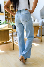 Load image into Gallery viewer, High Rise Straight Judy Blue Jeans