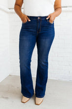 Load image into Gallery viewer, Throwback Flare Judy Blue Jeans