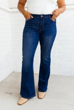 Load image into Gallery viewer, Throwback Flare Judy Blue Jeans