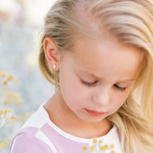 Load image into Gallery viewer, Bird Stud Earrings