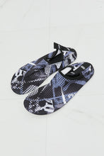Load image into Gallery viewer, On The Shore Water Shoes in Black Pattern