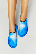 Load image into Gallery viewer, On The Shore Water Shoes in Blue