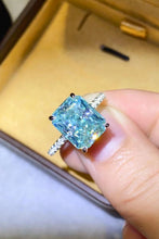 Load image into Gallery viewer, 2 Carat Moissanite Ring