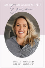 Load image into Gallery viewer, High Rise Starlight Judy Blue Skinnies