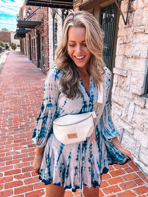 LIVE BOX- Sidekick Bag Shade of Pearl